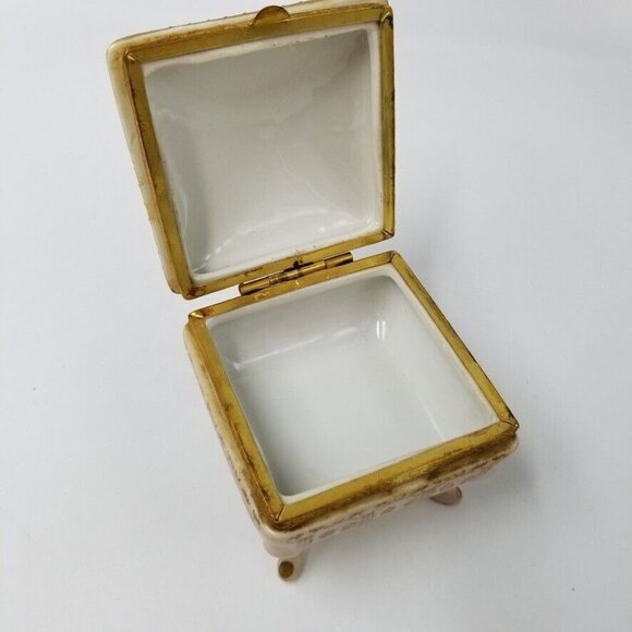 Antique Porcelain Jewelry Dish Hand Painted Victorian Young Lovers Footed - Picture 3 of 9